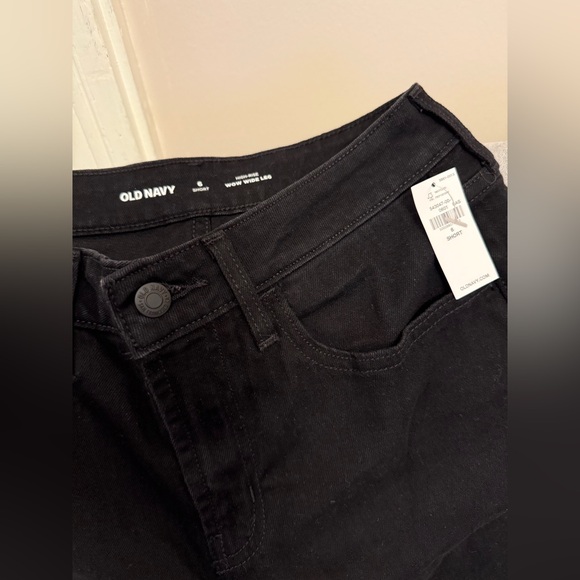 BRAND NEW! Old Navy Black High-Rise Wow Wide Leg Jeans - Picture 2 of 4